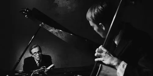 Everybody Digs Bill Evans